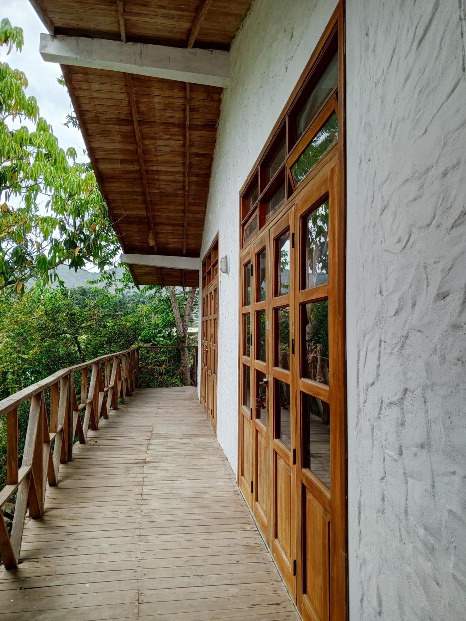Bed And Breakfast Puerto López 外观 照片