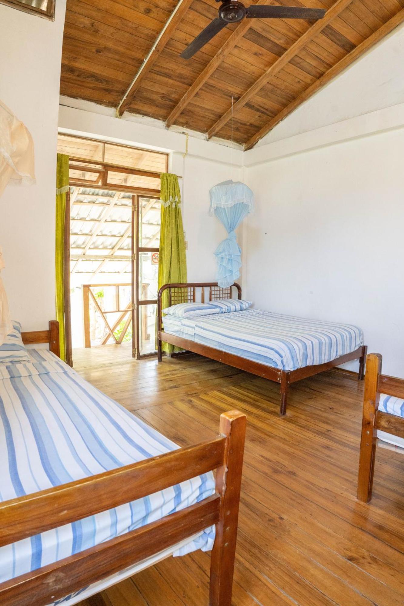 Bed And Breakfast Puerto López 外观 照片